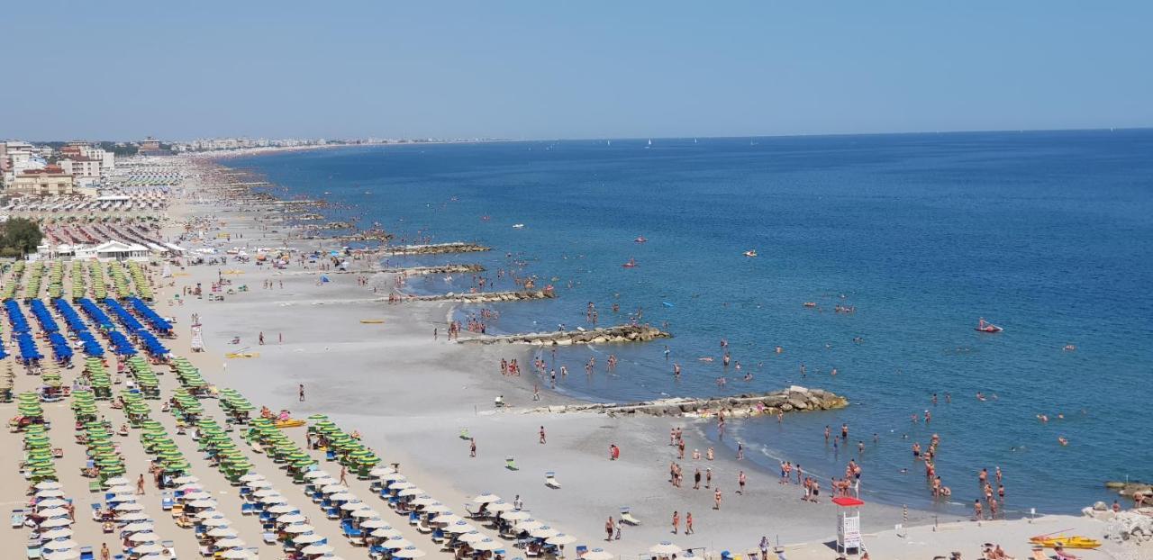 Sul Mare... Διαμέρισμα Misano Adriatico Εξωτερικό φωτογραφία
